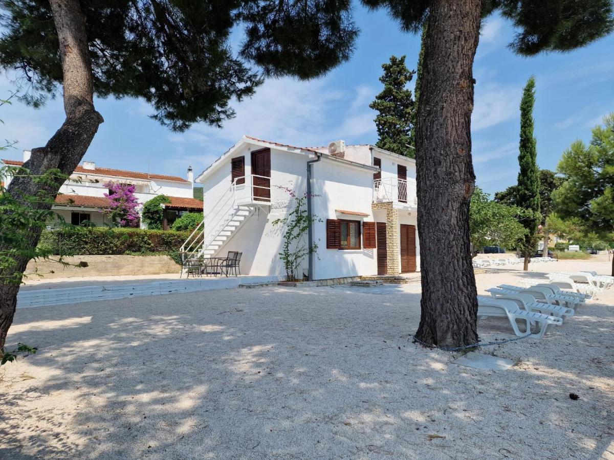 5 Meters From The Sea With Private Beach - 70M2 Colibri Sunset Apartments Sveti Petar  Eksteriør billede