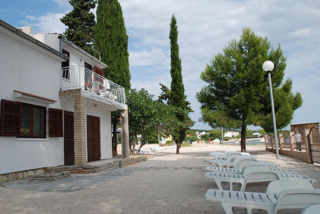 5 Meters From The Sea With Private Beach - 70M2 Colibri Sunset Apartments Sveti Petar  Eksteriør billede