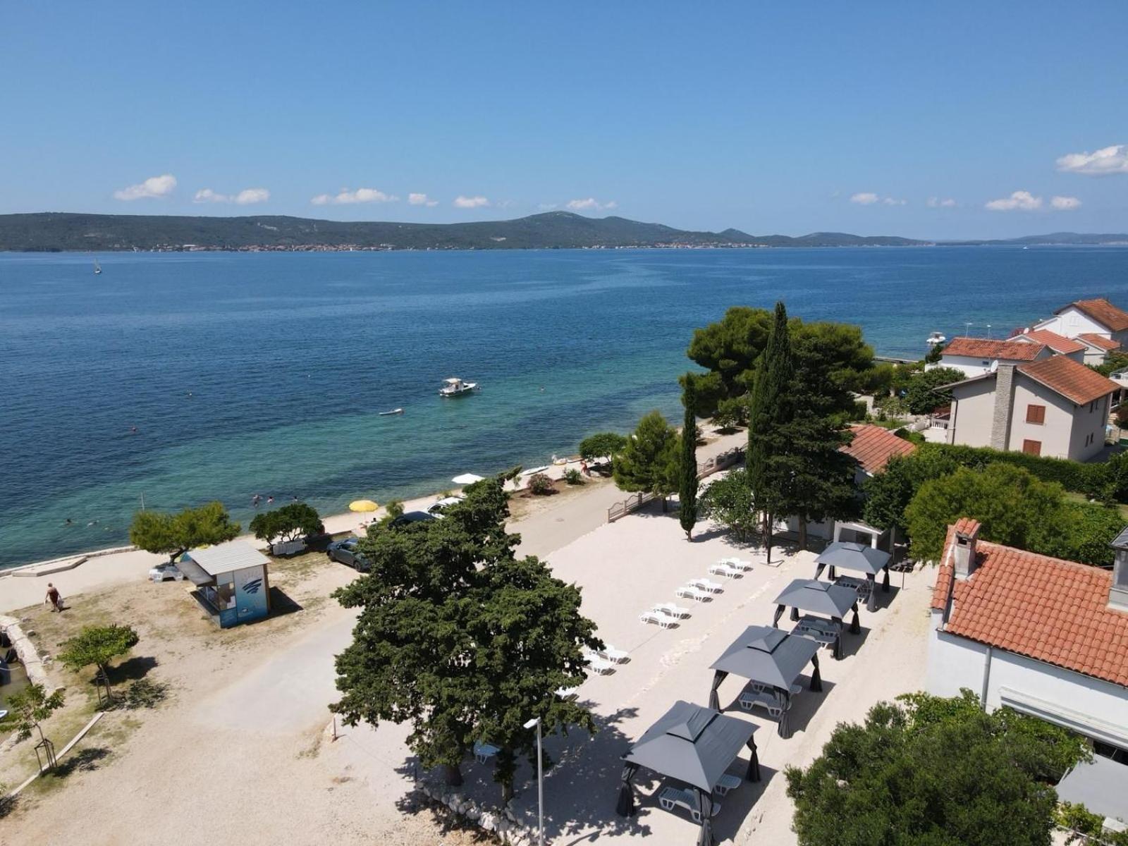 5 Meters From The Sea With Private Beach - 70M2 Colibri Sunset Apartments Sveti Petar  Eksteriør billede