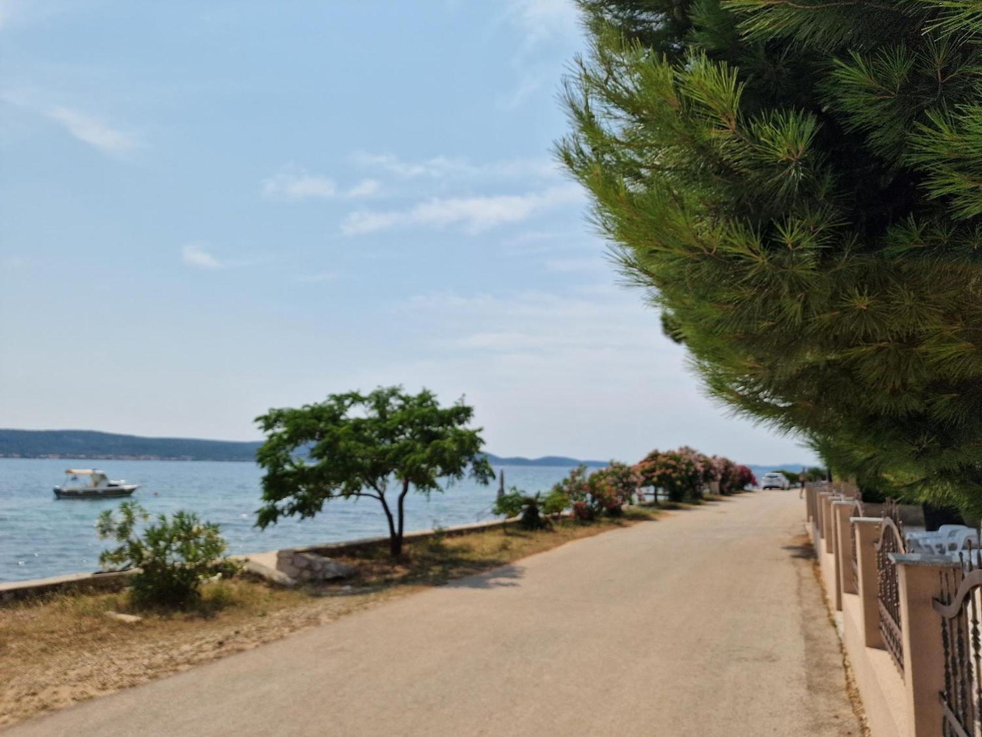 5 Meters From The Sea With Private Beach - 70M2 Colibri Sunset Apartments Sveti Petar  Eksteriør billede