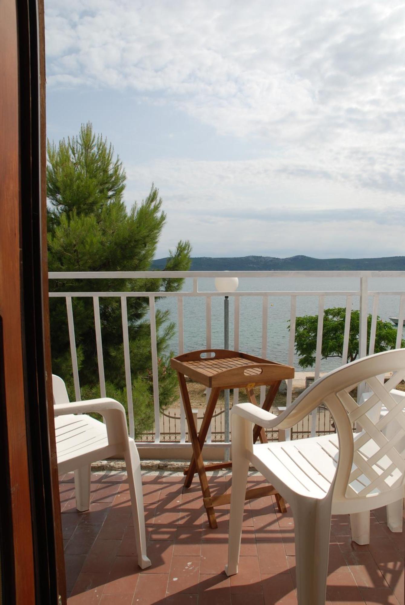 5 Meters From The Sea With Private Beach - 70M2 Colibri Sunset Apartments Sveti Petar  Eksteriør billede